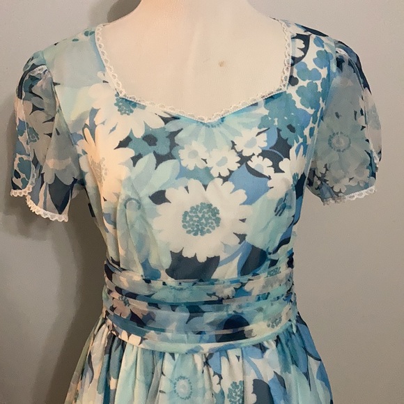 Vintage Blue Square Dance Floral Dress with Matching Ruched Belt Size Medium - Picture 6 of 7